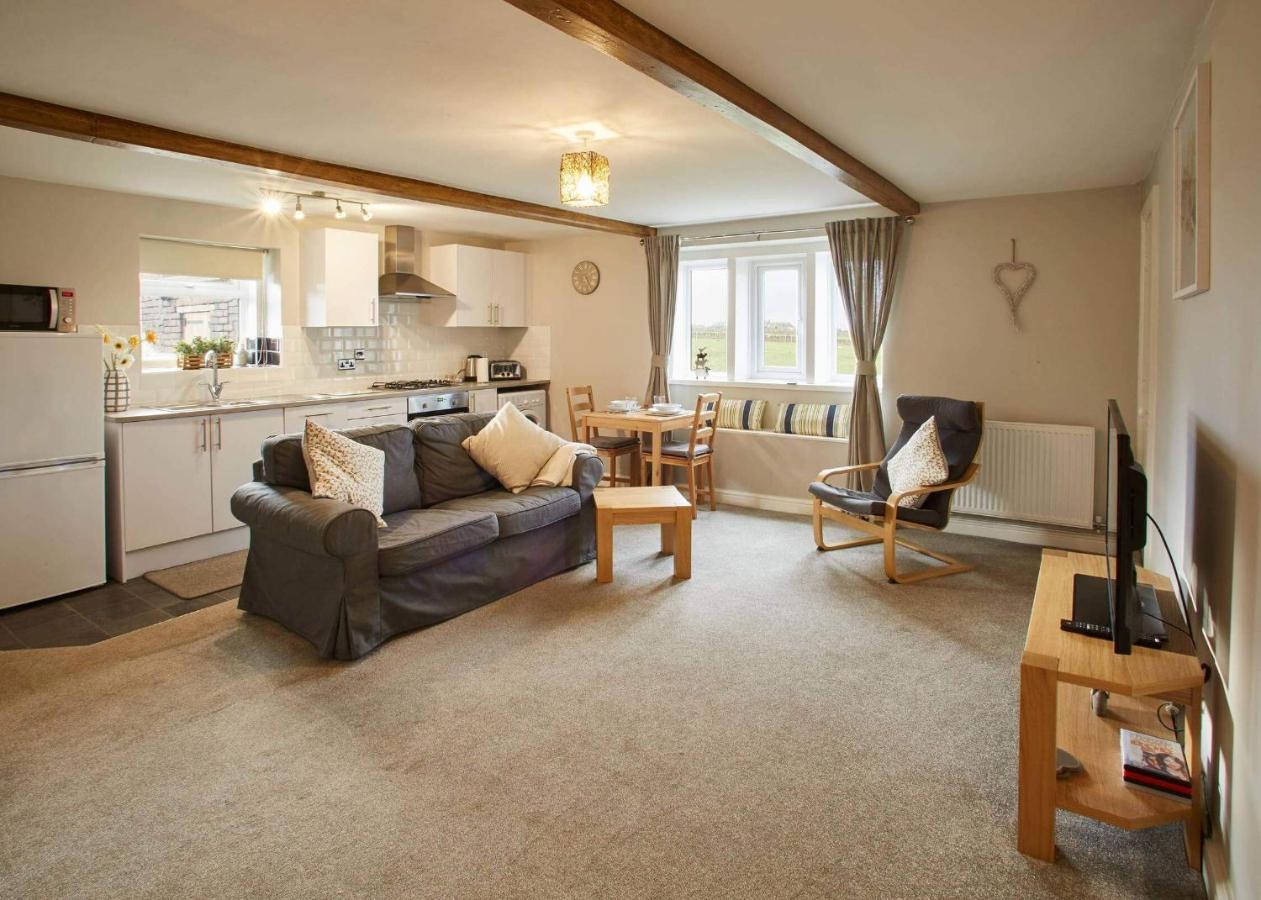 Host & Stay - Cosy Cottage Emley Exterior foto